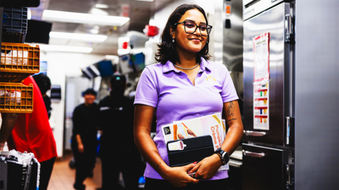 A McDonald's employee at work.
