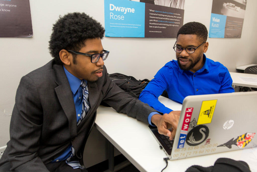 Lee D. collaborates with a classmate